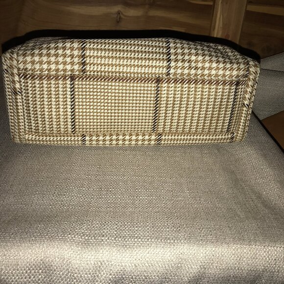 Lauren Ralph Lauren Houndstooth Barrel Bag - Picture 6 of 16